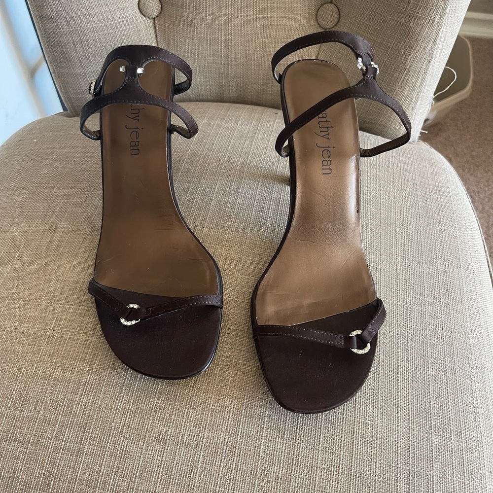 Kathy Jean heels, size 8, brown